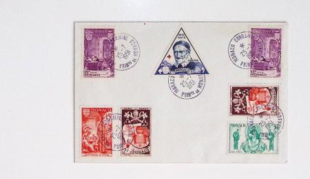 64 plis majorité par avion de divers pays, Italie bien représentée dont Italie n°77 OBL cachet violet