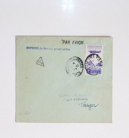 64 plis majorité par avion de divers pays, Italie bien représentée dont Italie n°77 OBL cachet violet