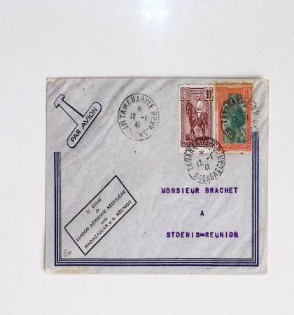 64 plis majorité par avion de divers pays, Italie bien représentée dont Italie n°77 OBL cachet violet