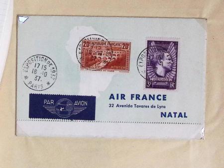 51 premiers vols de France dans un album souple bleu ancien 1935 - 1940 dont 4 Daguins "100ème traversée aérienne de l'Atlantique Sud" (1936)