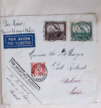 45 premiers vols de Belgique (1930 - 1938) dans un album souple brun ancien