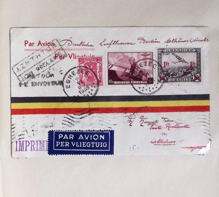 45 premiers vols de Belgique (1930 - 1938) dans un album souple brun ancien