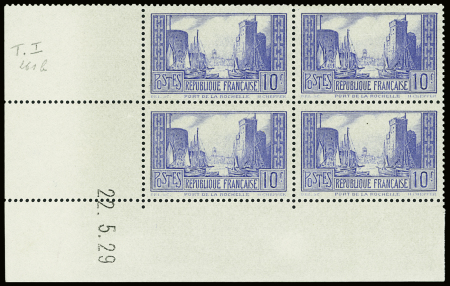 N°261b 10f La Rochelle, Type I, outremer pâle, en bloc