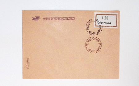 Bon lot de 86 plis ou devants de lettre avec timbres des cours d'instruction et timbres fictifs dont mandats-poste et mandats-cartes AFF Semeuses