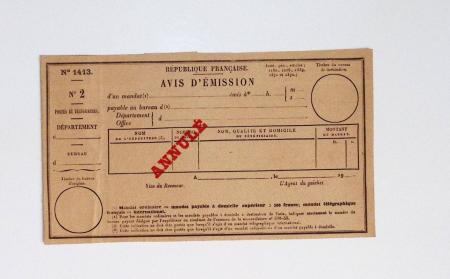 Bon lot de 86 plis ou devants de lettre avec timbres des cours d'instruction et timbres fictifs dont mandats-poste et mandats-cartes AFF Semeuses