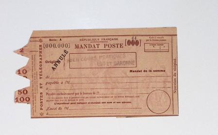 Bon lot de 86 plis ou devants de lettre avec timbres des cours d'instruction et timbres fictifs dont mandats-poste et mandats-cartes AFF Semeuses