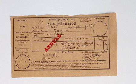Bon lot de 86 plis ou devants de lettre avec timbres des cours d'instruction et timbres fictifs dont mandats-poste et mandats-cartes AFF Semeuses