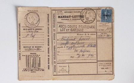 Bon lot de 86 plis ou devants de lettre avec timbres des cours d'instruction et timbres fictifs dont mandats-poste et mandats-cartes AFF Semeuses