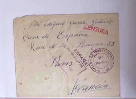 Classeur rouge contenant 93 lettres de la guerre d'Espagne provenant d'une collection primée en expo nationale dont censures et vignettes patriotiques