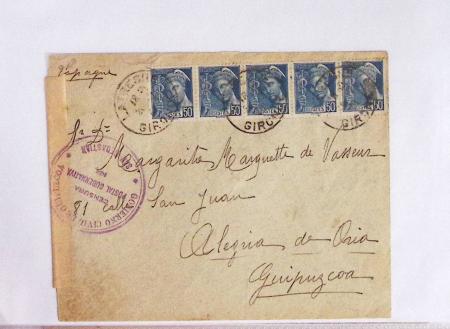 Classeur rouge contenant 93 lettres de la guerre d'Espagne provenant d'une collection primée en expo nationale dont censures et vignettes patriotiques