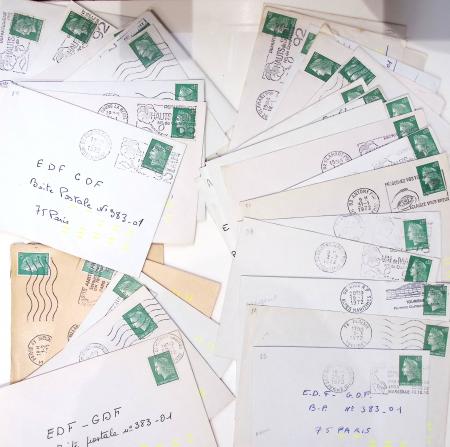 AUTOMATION DU COURRIER EN FRANCE : dans une boîte en bois de 50 cm x7 cm : plus de 600 lettres dont : MTM +MTE ; Test Mail : x 36 : CTA La Source