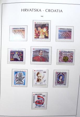 1942-2023 Mint collection in three Lighthouse albums