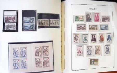 1849-1959, Collection bien fournie en album LEUCHTURM,
