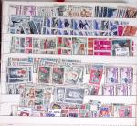 1950-2006env. Stock de neuf en cinq classeurs et une