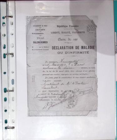 Nungesser et Coli. Collection de 50 documents dans une chemise plastique bleu clair dont 4 cartes postales d'époque, n°1523 épreuve de luxe,...