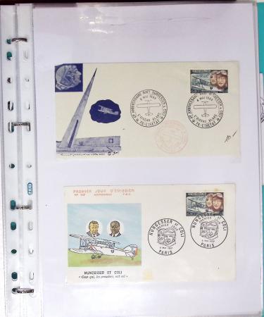 Nungesser et Coli. Collection de 50 documents dans une chemise plastique bleu clair dont 4 cartes postales d'époque, n°1523 épreuve de luxe,...