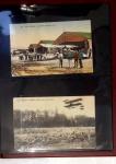 Album compact Safe brun contenant 92 cartes postales anciennes d'aviation et 14 vignettes, nombreux meetings dont porte-timbre Rouen aviation 1910,...