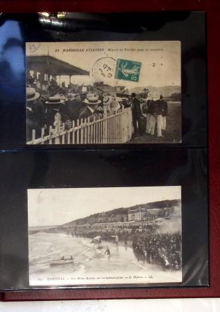 Album compact Safe brun contenant 92 cartes postales anciennes d'aviation et 14 vignettes, nombreux meetings dont porte-timbre Rouen aviation 1910,...