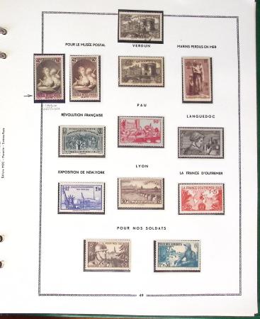 1900- 1959, Deux albums avec des timbres neufs et oblitérés