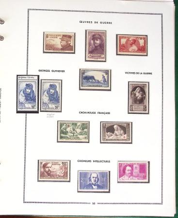 1900- 1959, Deux albums avec des timbres neufs et oblitérés