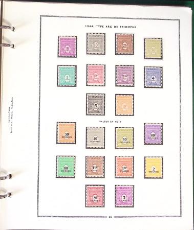 1900- 1959, Deux albums avec des timbres neufs et oblitérés