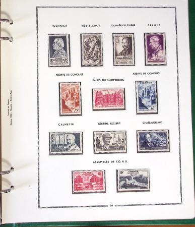 1900- 1959, Deux albums avec des timbres neufs et oblitérés