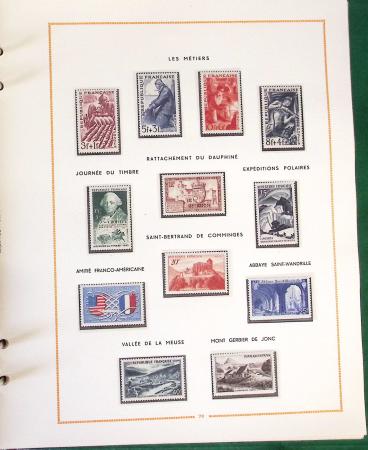 1900- 1959, Deux albums avec des timbres neufs et oblitérés