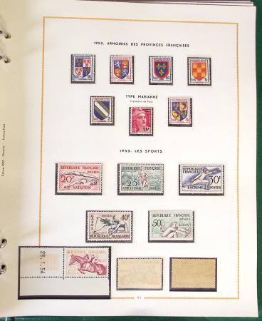 1900- 1959, Deux albums avec des timbres neufs et oblitérés