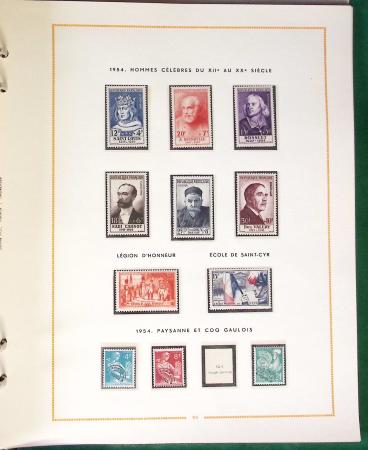 1900- 1959, Deux albums avec des timbres neufs et oblitérés