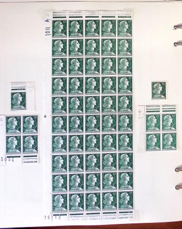 1900- 1959, Deux albums avec des timbres neufs et oblitérés