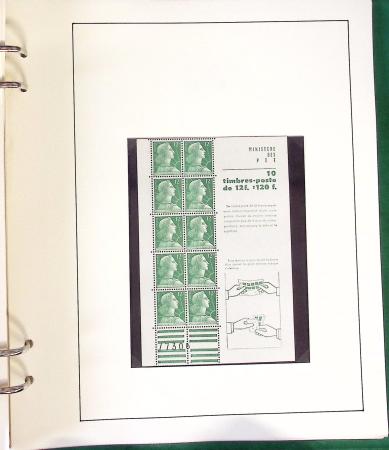 1900- 1959, Deux albums avec des timbres neufs et oblitérés
