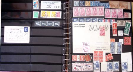 1900- 1959, Deux albums avec des timbres neufs et oblitérés