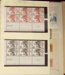 1900- 1959, Deux albums avec des timbres neufs et oblitérés