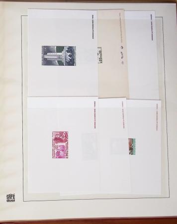 1900- 1959, Deux albums avec des timbres neufs et oblitérés