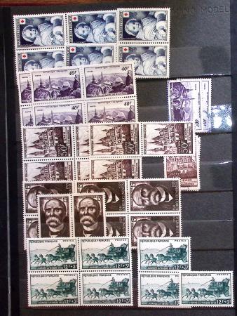 1910-1960 env. Grande quantité de timbres neufs rangés