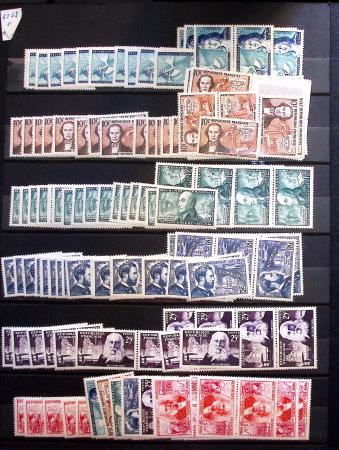 1910-1960 env. Grande quantité de timbres neufs rangés