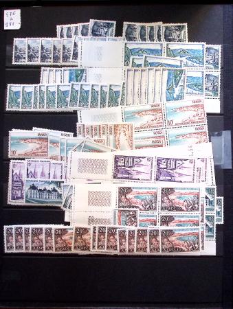 1910-1960 env. Grande quantité de timbres neufs rangés
