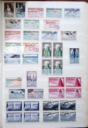 1900-90, Ensemble de timbres neufs couvrant cette période