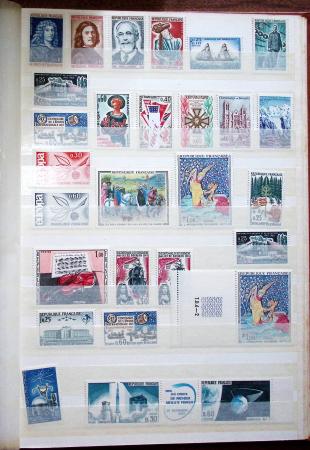 1900-90, Ensemble de timbres neufs couvrant cette période
