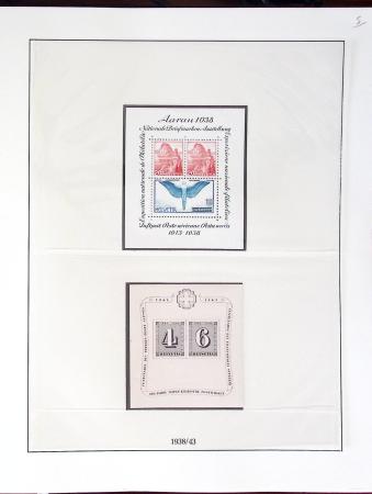 1900-2002, Collection de SUISSE en 13 albums et classeurs,