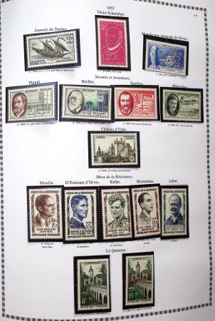 1942-2018, Collection de France en 5 classeurs YT vert