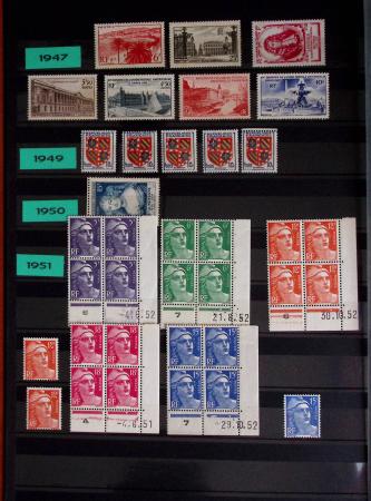 1950-2023, Collection de bloc souvenirs en quantité