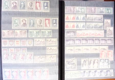 1849-1957, Collection/stock en 4 classeurs, neuf à