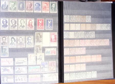 1849-1957, Collection/stock en 4 classeurs, neuf à