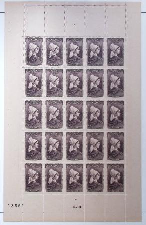 1930-1982 Ensemble de feuilles très bien conservées