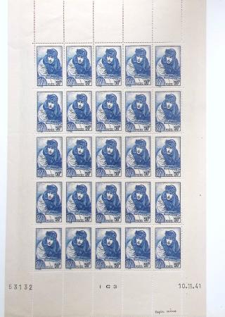 1930-1982 Ensemble de feuilles très bien conservées