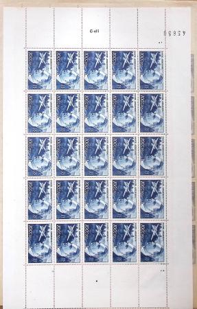 1930-1982 Ensemble de feuilles très bien conservées