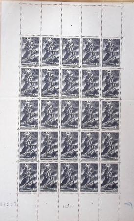 1930-1982 Ensemble de feuilles très bien conservées