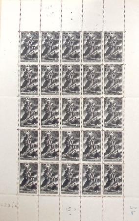 1930-1982 Ensemble de feuilles très bien conservées