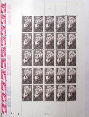 1930-1982 Ensemble de feuilles très bien conservées